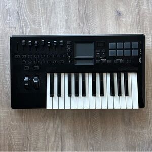 Korg Taktile 25 MIDI controller synthesizer KEYBOARD Pro Audio Equipment